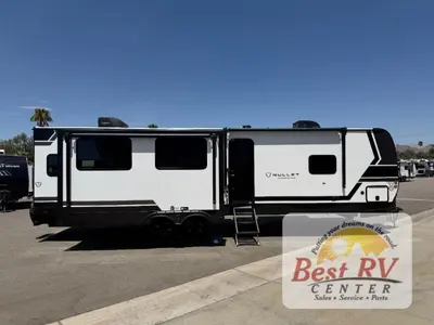 2027 Keystone Bullet Premium photo 2