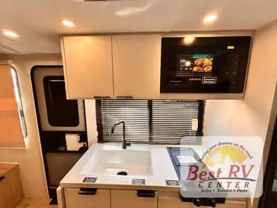 2027 Winnebago Micro Minnie photo 22