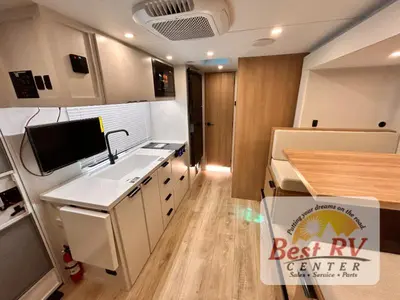 2027 Winnebago Micro Minnie photo 18
