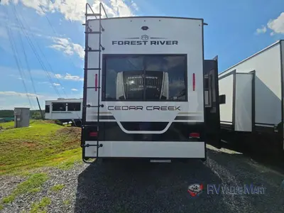 2027 Forest River Cedar Creek photo 7