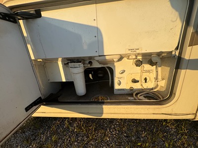 2013 THOR MOTOR COACH PALAZZO photo 26