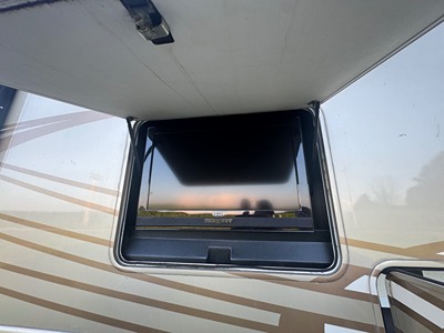 2013 THOR MOTOR COACH PALAZZO photo 36