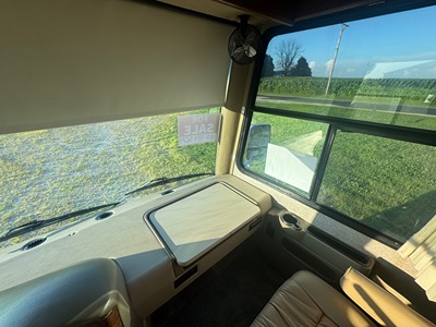 2013 THOR MOTOR COACH PALAZZO photo 7