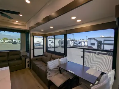 2027 Alliance RV Benchmark photo 23