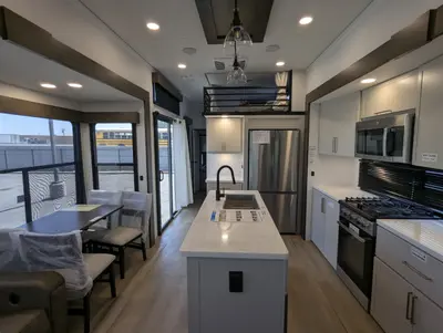 2027 Alliance RV Benchmark photo 28