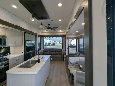 2027 Alliance RV Benchmark photo 20