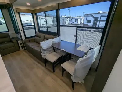 2027 Alliance RV Benchmark photo 22