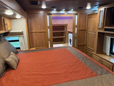 2021 LUXE GOLD photo 17