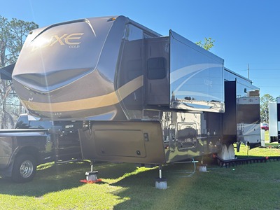 2021 LUXE GOLD photo 25