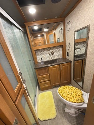 2021 LUXE GOLD photo 12