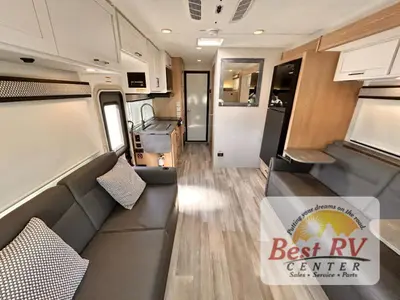 2027 Thor Motor Coach Outlaw photo 10