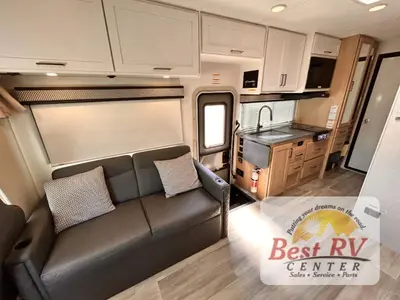 2027 Thor Motor Coach Outlaw photo 19