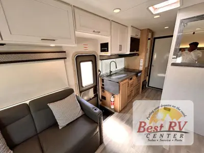 2027 Thor Motor Coach Outlaw photo 21