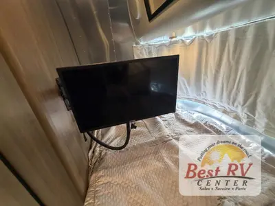 2024 Airstream Caravel photo 21