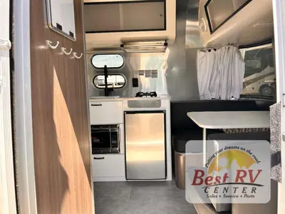 2024 Airstream Caravel photo 8