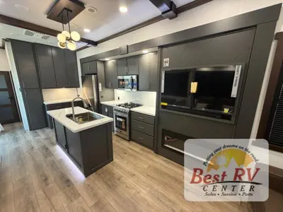 2027 Forest River Cedar Creek Cottage photo 18