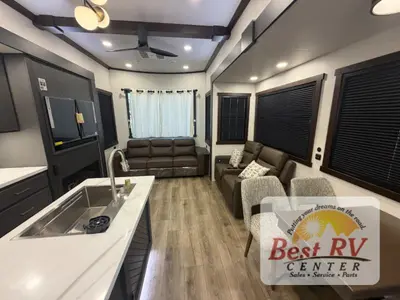 2027 Forest River Cedar Creek Cottage photo 41