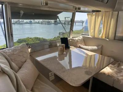 2016 AIRSTREAM INTERNATIONAL SIGNATURE photo 2
