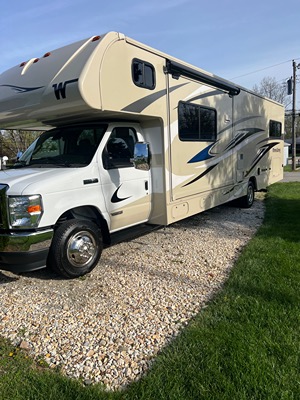 Used 2024 Winnebago Minnie Winnie 31H