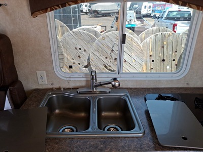 2013 FOREST RIVER STEALTH photo 28