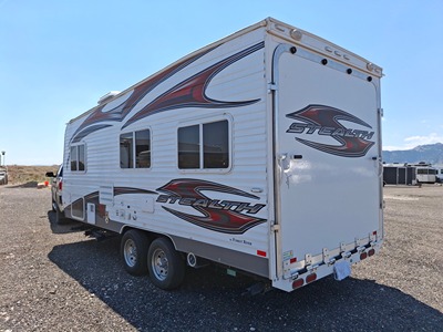 2013 FOREST RIVER STEALTH photo 3