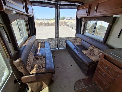 2013 FOREST RIVER STEALTH photo 12