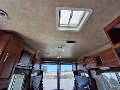 2013 FOREST RIVER STEALTH photo 31