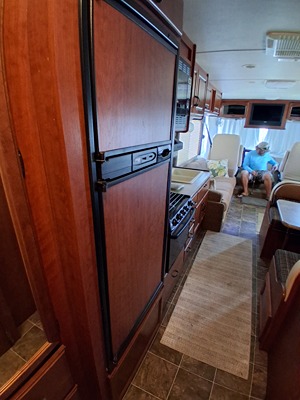 2011 THOR MOTOR COACH HURRICANE photo 13