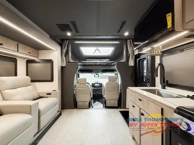 2026 Grand Design Lineage Series M photo 12