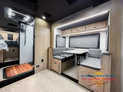 2026 Grand Design Lineage Series M photo 14