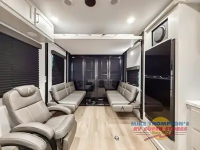 2026 Grand Design Momentum G-Class photo 8