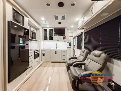2026 Grand Design Momentum G-Class photo 18