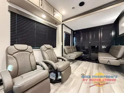 2026 Grand Design Momentum G-Class photo 7