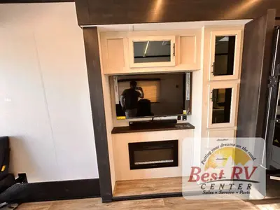 2027 Forest River Vengeance Rogue Armored photo 31
