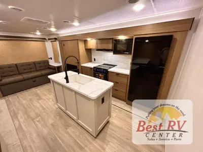 2027 Forest River Wildwood photo 12