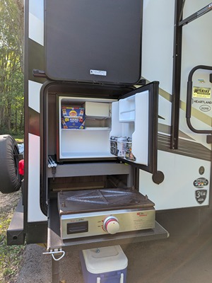 2024 HEARTLAND SUNDANCE ULTRA LITE photo 18