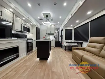 2026 Grand Design Solitude photo 16