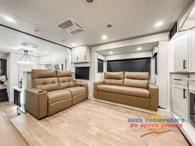 2026 Grand Design Solitude photo 10