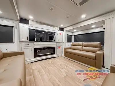 2026 Grand Design Solitude photo 8