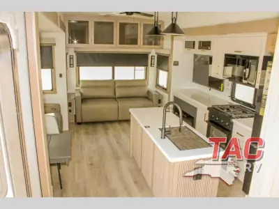 2027 Forest River Rockwood Signature R361RLS photo 7