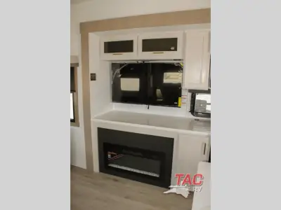 2027 Forest River Rockwood Signature R361RLS photo 31