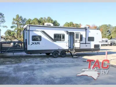 2026 Forest River XLR Boost 2714B photo 7