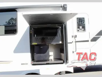 2026 Keystone Cougar Half-Ton 26RKE photo 8