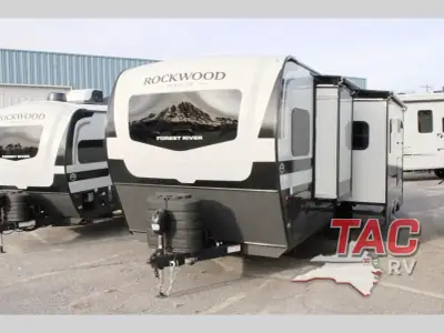 2026 Forest River Rockwood Mini Lite 2522FB photo 4