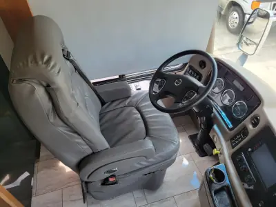 2019 Entegra Coach Insignia 44B photo 25