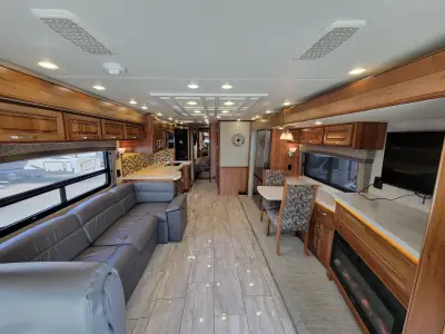 2019 Entegra Coach Insignia 44B photo 7