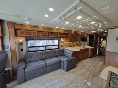 2019 Entegra Coach Insignia 44B photo 8