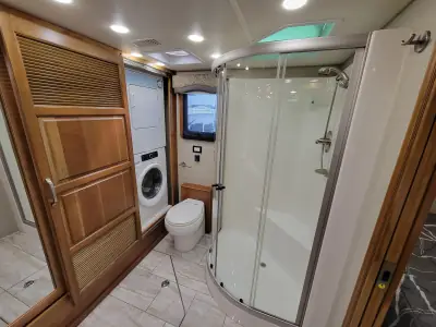 2019 Entegra Coach Insignia 44B photo 20