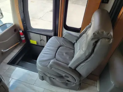 2019 Entegra Coach Insignia 44B photo 26