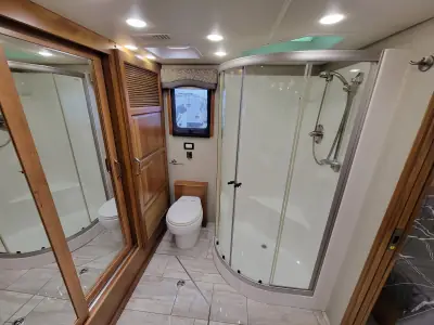 2019 Entegra Coach Insignia 44B photo 19